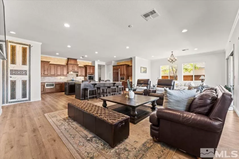 9835 Firefoot, Reno, Nevada 89521, 5 Bedrooms Bedrooms, ,5 BathroomsBathrooms,Residential,Residential,Firefoot,250006260