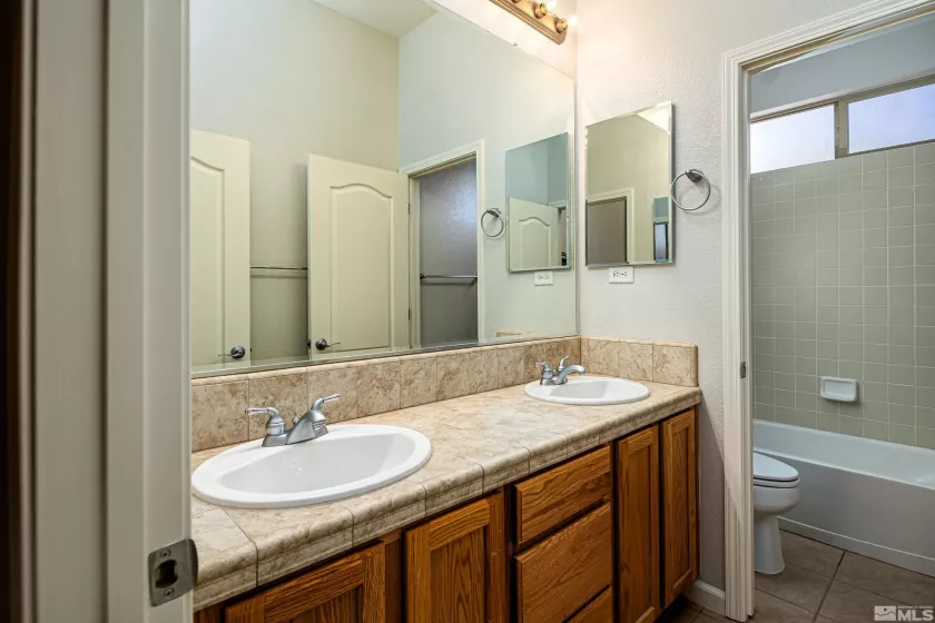 8260 Opal Ranch, Reno, Nevada 89506, 4 Bedrooms Bedrooms, ,3 BathroomsBathrooms,Residential,Residential,Opal Ranch,250006263