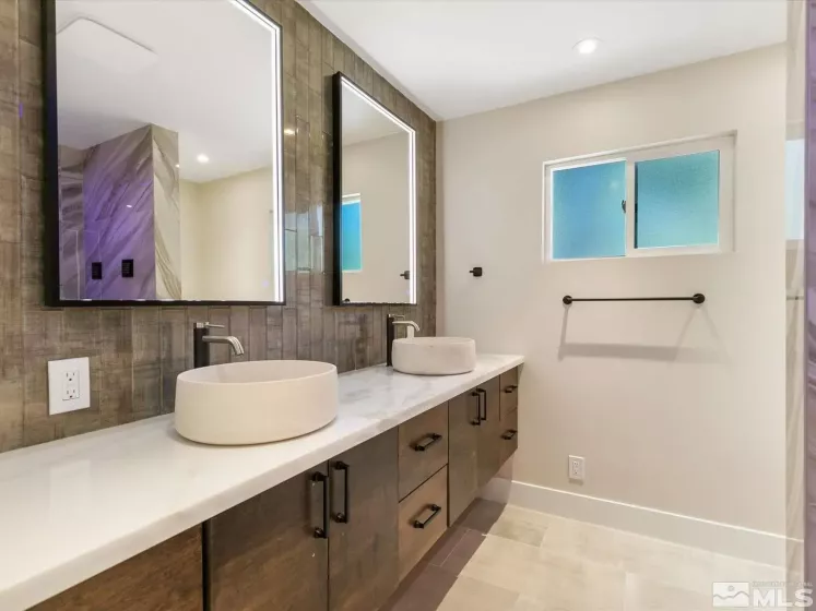 131 Aspen, Stateline, Nevada 89449, 4 Bedrooms Bedrooms, ,3 BathroomsBathrooms,Residential,Residential,Aspen,250006264