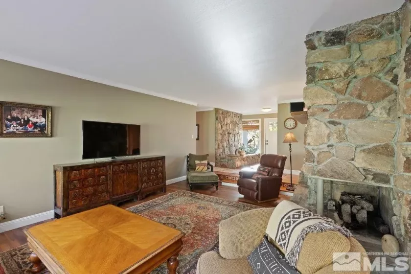 2990 Tamarisk, Reno, Nevada 89502, 3 Bedrooms Bedrooms, ,3 BathroomsBathrooms,Residential,Residential,Tamarisk,250006278