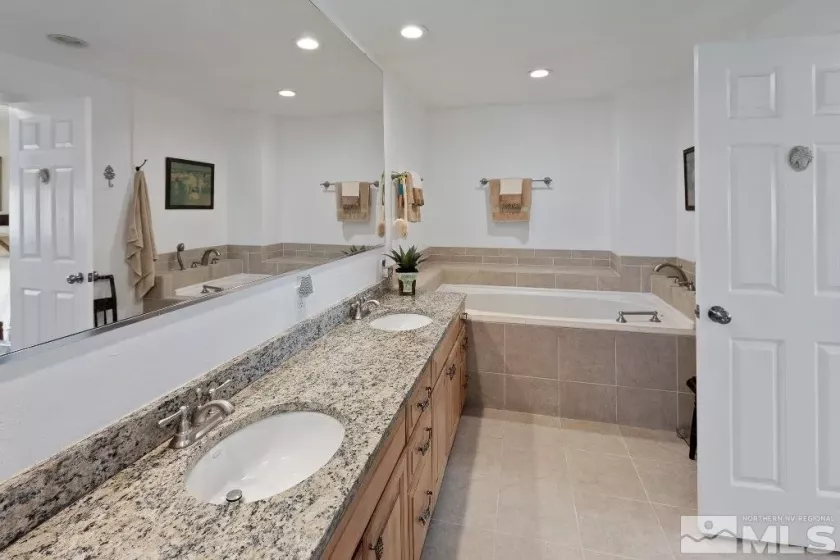 2990 Tamarisk, Reno, Nevada 89502, 3 Bedrooms Bedrooms, ,3 BathroomsBathrooms,Residential,Residential,Tamarisk,250006278
