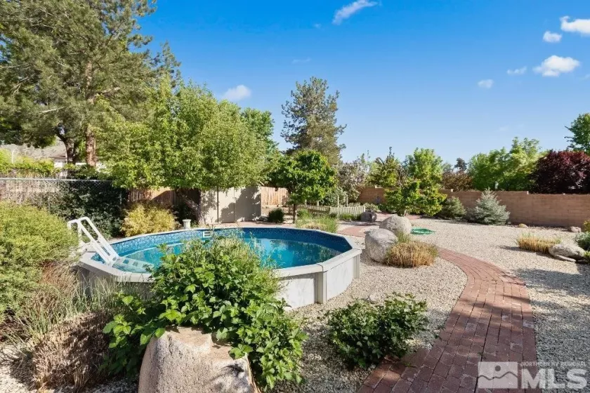 2990 Tamarisk, Reno, Nevada 89502, 3 Bedrooms Bedrooms, ,3 BathroomsBathrooms,Residential,Residential,Tamarisk,250006278