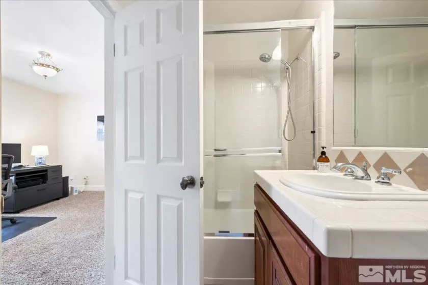 2983 Roundrock, Reno, Nevada 89511, 5 Bedrooms Bedrooms, ,5 BathroomsBathrooms,Residential,Residential,Roundrock,250006276