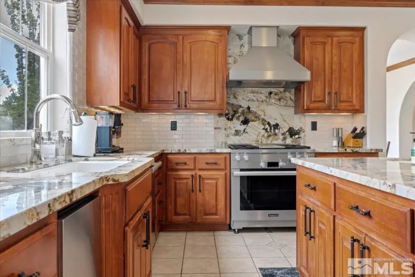 2983 Roundrock, Reno, Nevada 89511, 5 Bedrooms Bedrooms, ,5 BathroomsBathrooms,Residential,Residential,Roundrock,250006276