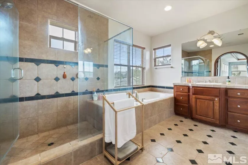 2983 Roundrock, Reno, Nevada 89511, 5 Bedrooms Bedrooms, ,5 BathroomsBathrooms,Residential,Residential,Roundrock,250006276