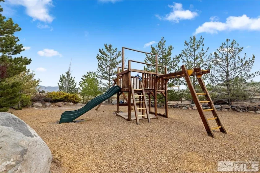 2983 Roundrock, Reno, Nevada 89511, 5 Bedrooms Bedrooms, ,5 BathroomsBathrooms,Residential,Residential,Roundrock,250006276