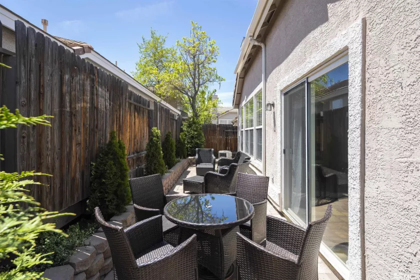 1236 Tule, Reno, Nevada 89521, 3 Bedrooms Bedrooms, ,2 BathroomsBathrooms,Residential,Residential,Tule,250006268