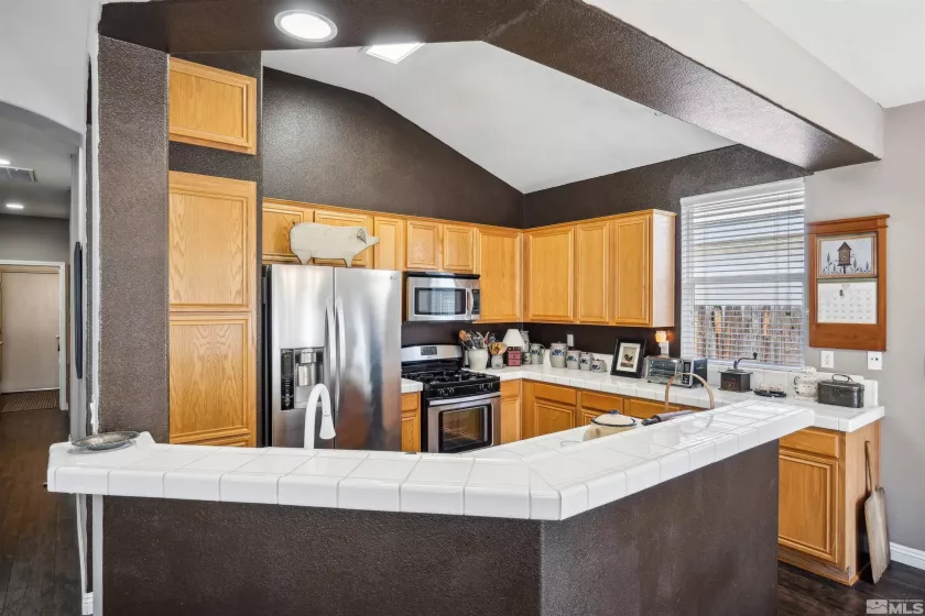 1236 Tule, Reno, Nevada 89521, 3 Bedrooms Bedrooms, ,2 BathroomsBathrooms,Residential,Residential,Tule,250006268