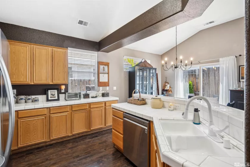 1236 Tule, Reno, Nevada 89521, 3 Bedrooms Bedrooms, ,2 BathroomsBathrooms,Residential,Residential,Tule,250006268
