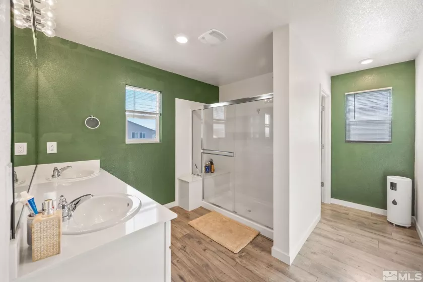 6652 Rusty Owl, Sparks, Nevada 89436, 5 Bedrooms Bedrooms, ,3 BathroomsBathrooms,Residential,Residential,Rusty Owl,250006283