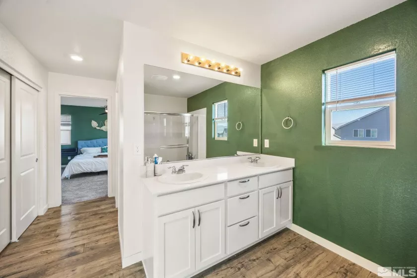 6652 Rusty Owl, Sparks, Nevada 89436, 5 Bedrooms Bedrooms, ,3 BathroomsBathrooms,Residential,Residential,Rusty Owl,250006283