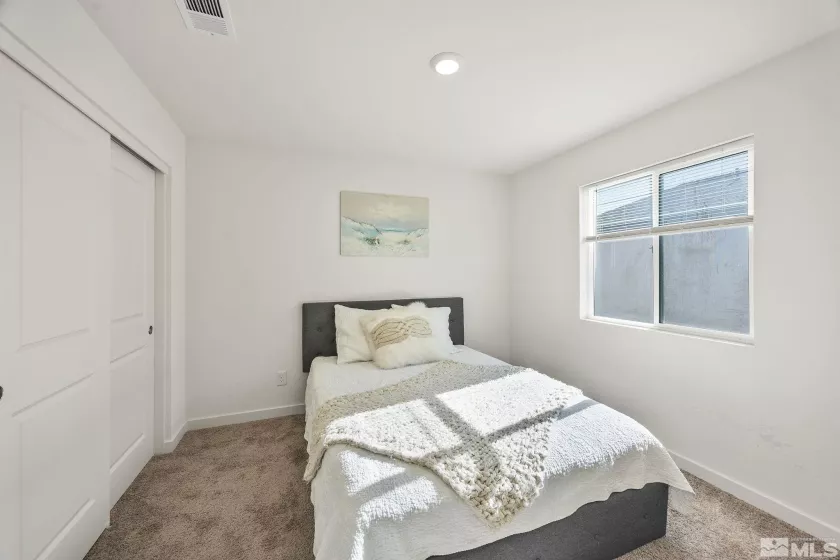 6652 Rusty Owl, Sparks, Nevada 89436, 5 Bedrooms Bedrooms, ,3 BathroomsBathrooms,Residential,Residential,Rusty Owl,250006283