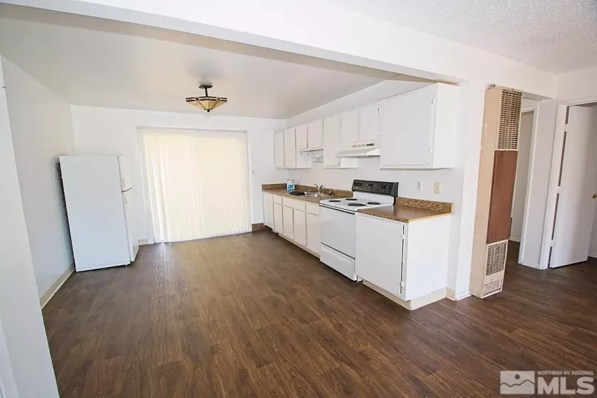 1033 Parkview, Reno, Nevada 89502, 2 Bedrooms Bedrooms, ,1 BathroomBathrooms,Residential Lease,Manufactured,Parkview,250006291