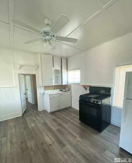1027 1/2 W. 2nd Street, Reno, Nevada 89503, 1 Bedroom Bedrooms, ,1 BathroomBathrooms,Residential Lease,Manufactured,1/2 W. 2nd Street,250006294