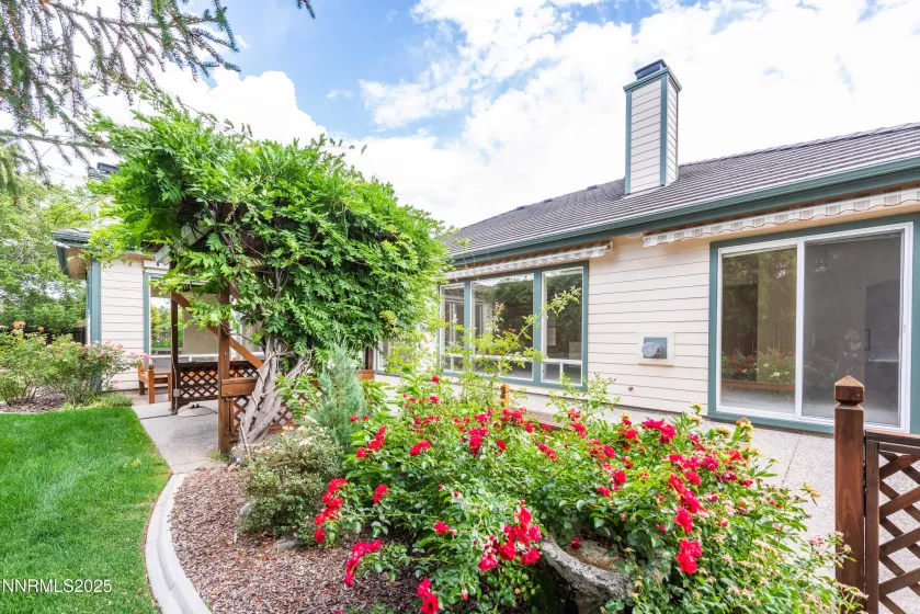 706 Norfolk, Carson City, Nevada 89703, 3 Bedrooms Bedrooms, ,3 BathroomsBathrooms,Residential,Residential,Norfolk,250006297
