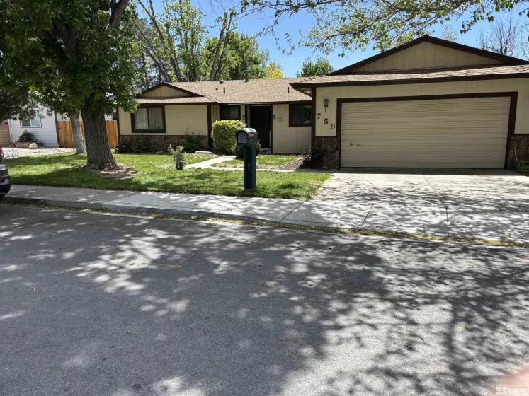 759 Palmwood, Sparks, Nevada 89434, 3 Bedrooms Bedrooms, ,2 BathroomsBathrooms,Residential,Residential,Palmwood,250006332