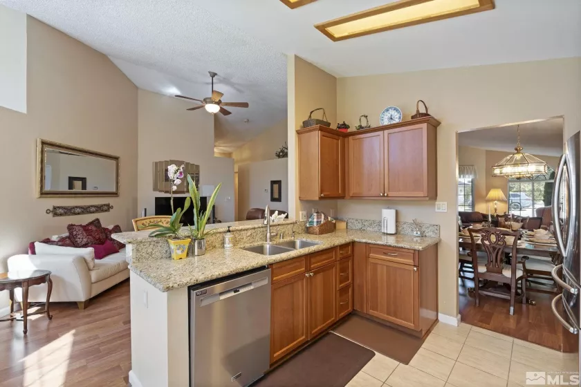 4356 Roundstone, Sparks, Nevada 89434, 4 Bedrooms Bedrooms, ,2 BathroomsBathrooms,Residential,Residential,Roundstone,250006334