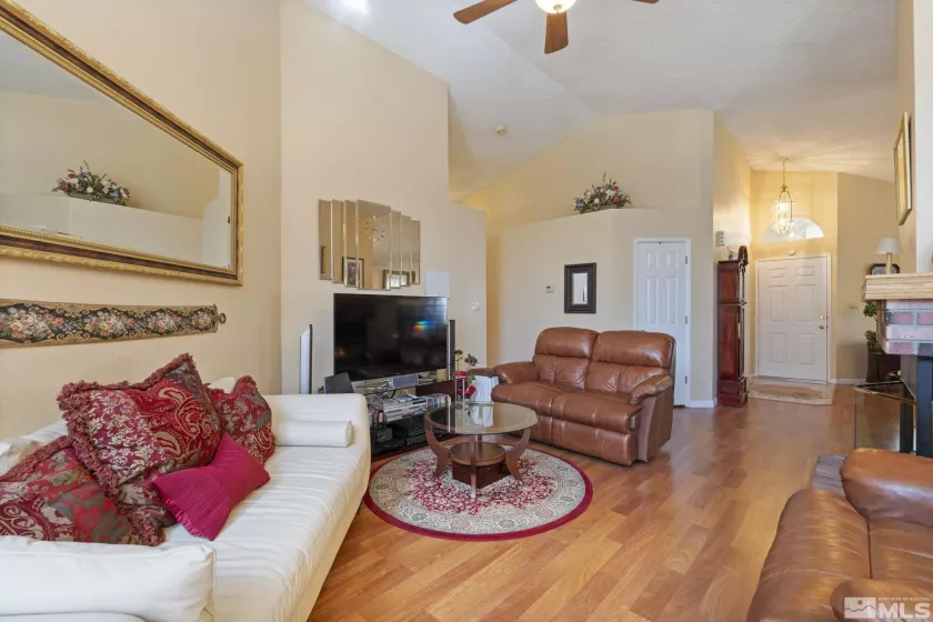 4356 Roundstone, Sparks, Nevada 89434, 4 Bedrooms Bedrooms, ,2 BathroomsBathrooms,Residential,Residential,Roundstone,250006334