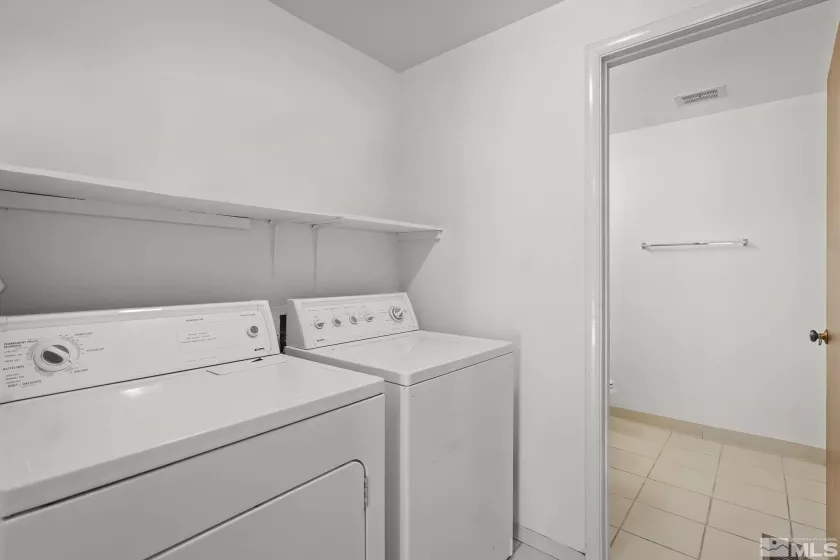 2390 Oppio, Sparks, Nevada 89431, 2 Bedrooms Bedrooms, ,2 BathroomsBathrooms,Residential,Residential,Oppio,250006335