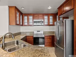 450 Arlington 1404, Reno, Nevada 89503, 2 Bedrooms Bedrooms, ,2 BathroomsBathrooms,Residential,Residential,Arlington 1404,250006341