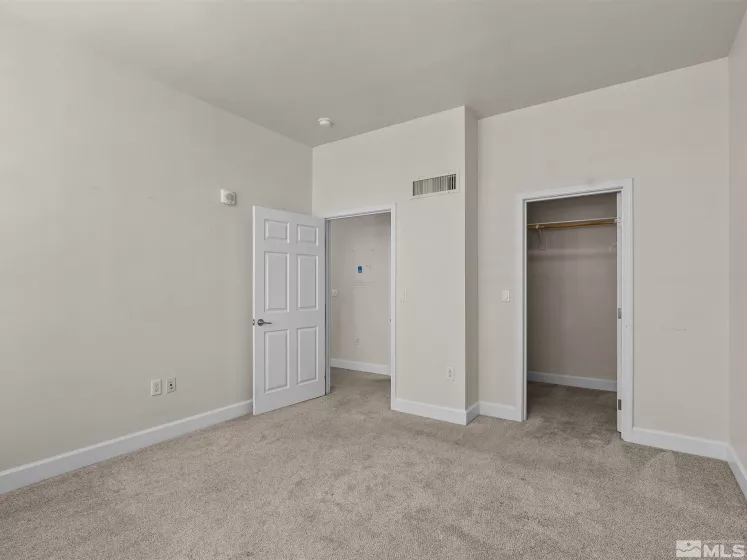 450 Arlington 1404, Reno, Nevada 89503, 2 Bedrooms Bedrooms, ,2 BathroomsBathrooms,Residential,Residential,Arlington 1404,250006341