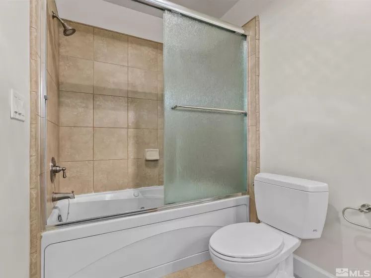 450 Arlington 1404, Reno, Nevada 89503, 2 Bedrooms Bedrooms, ,2 BathroomsBathrooms,Residential,Residential,Arlington 1404,250006341
