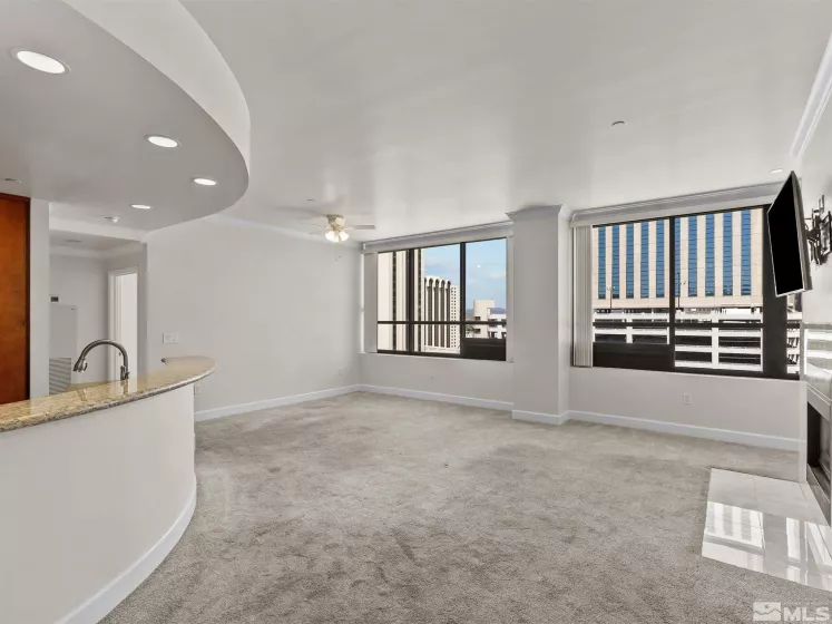 450 Arlington 1404, Reno, Nevada 89503, 2 Bedrooms Bedrooms, ,2 BathroomsBathrooms,Residential,Residential,Arlington 1404,250006341