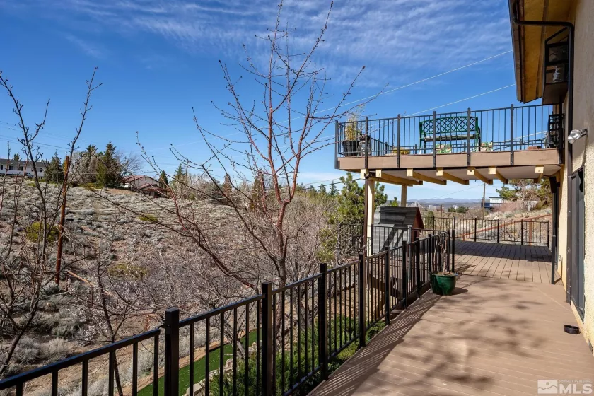 3075 Markridge, Reno, Nevada 89509, 5 Bedrooms Bedrooms, ,3 BathroomsBathrooms,Residential,Residential,Markridge,250006344