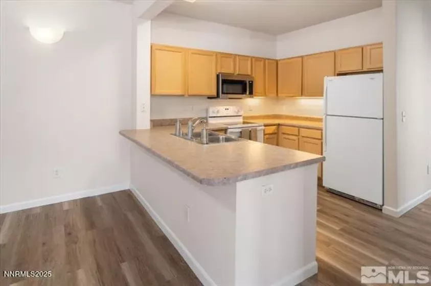 200 Talus, Reno, Nevada 89503, 4 Bedrooms Bedrooms, ,4 BathroomsBathrooms,Residential Lease,Manufactured,Talus,250006356