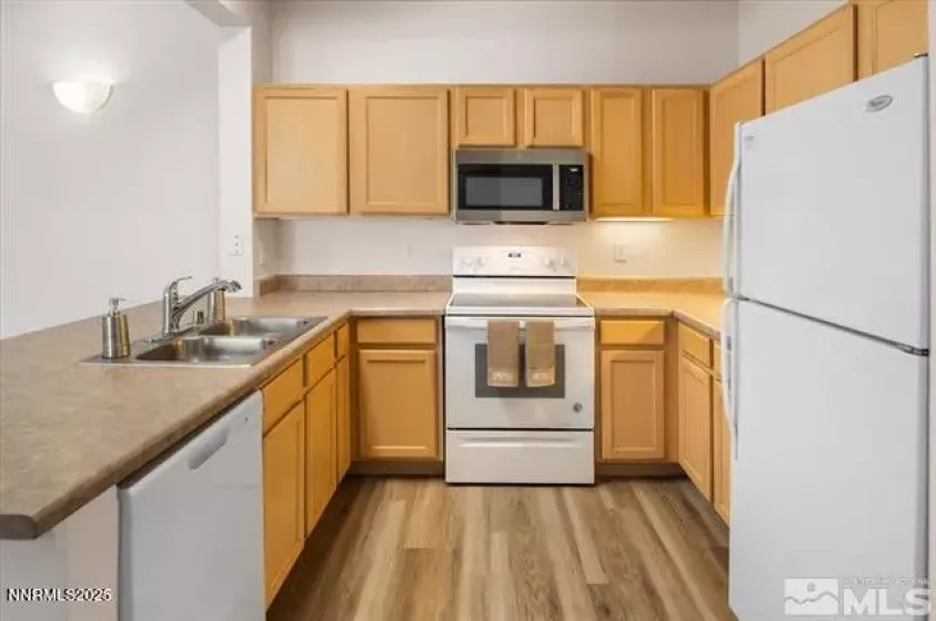 200 Talus, Reno, Nevada 89503, 4 Bedrooms Bedrooms, ,4 BathroomsBathrooms,Residential Lease,Manufactured,Talus,250006356