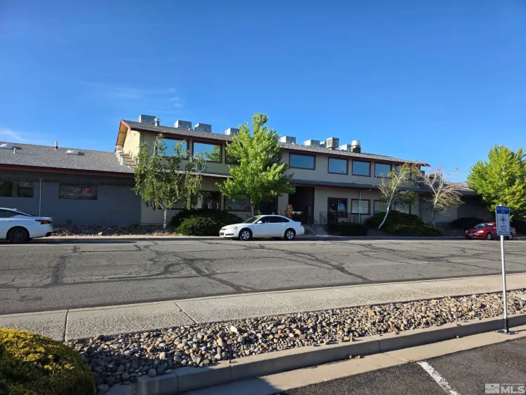 933 woodside, Carson City, Nevada 89701, ,Commercial Sale,Residential,woodside,250006359