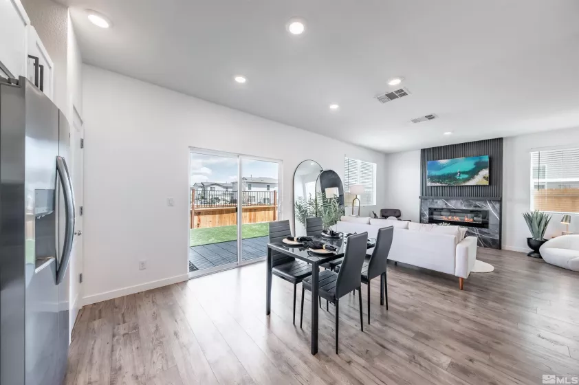 8855 Wolf Moon, Reno, Nevada 89506, 4 Bedrooms Bedrooms, ,3 BathroomsBathrooms,Residential,Residential,Wolf Moon,250006368