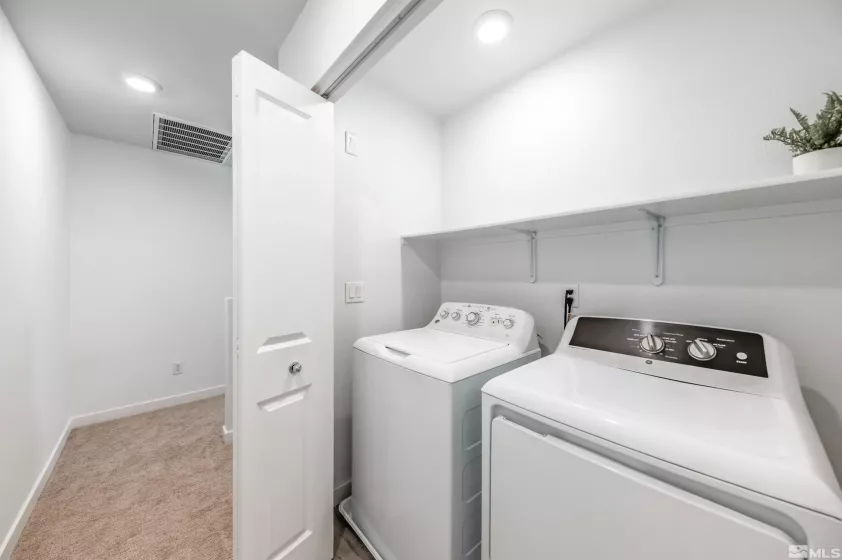 8855 Wolf Moon, Reno, Nevada 89506, 4 Bedrooms Bedrooms, ,3 BathroomsBathrooms,Residential,Residential,Wolf Moon,250006368