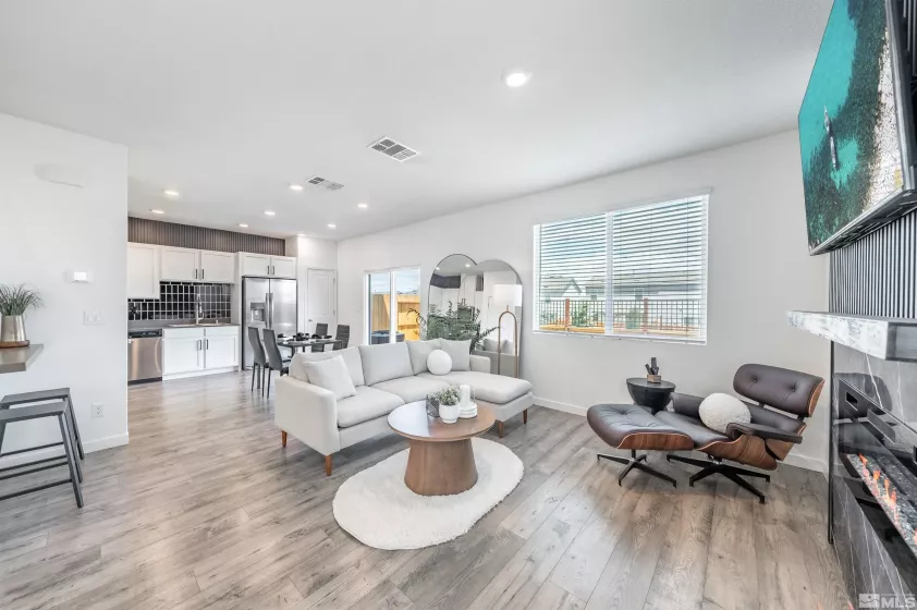 8855 Wolf Moon, Reno, Nevada 89506, 4 Bedrooms Bedrooms, ,3 BathroomsBathrooms,Residential,Residential,Wolf Moon,250006368