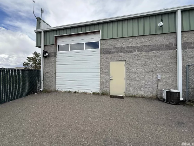 2562 Silver State, Minden, Nevada 89423, ,Commercial Sale,Residential,Silver State,250006326
