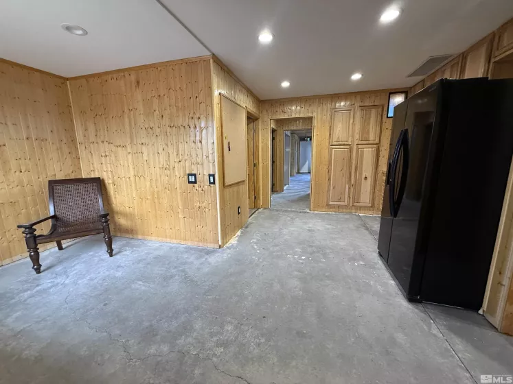2562 Silver State, Minden, Nevada 89423, ,Commercial Sale,Residential,Silver State,250006326