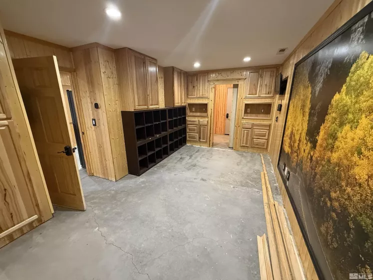 2562 Silver State, Minden, Nevada 89423, ,Commercial Sale,Residential,Silver State,250006326