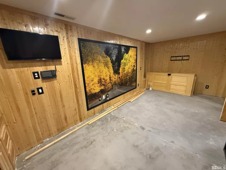 2562 Silver State, Minden, Nevada 89423, ,Commercial Sale,Residential,Silver State,250006326