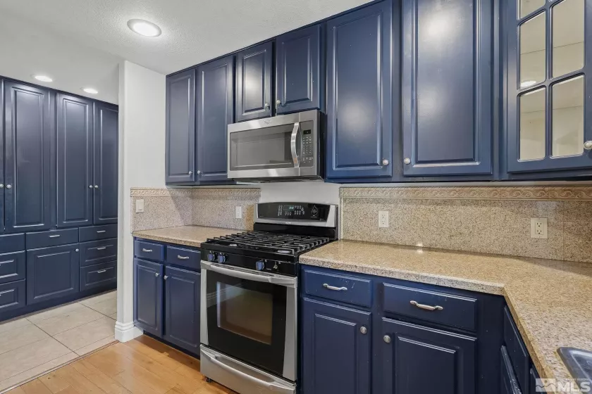 1520 Jones, Minden, Nevada 89423, 5 Bedrooms Bedrooms, ,3 BathroomsBathrooms,Residential,Residential,Jones,250006372