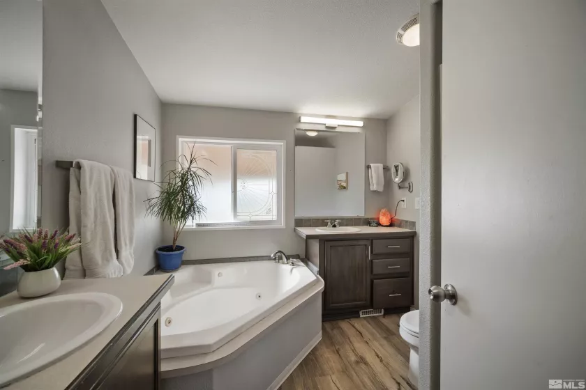 13705 Red Rock, Reno, Nevada 89508, 3 Bedrooms Bedrooms, ,2 BathroomsBathrooms,Residential,Residential,Red Rock,250006375