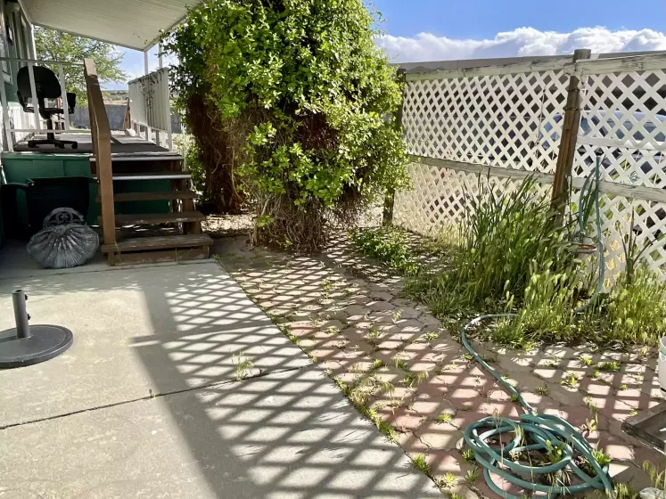 20 Royal Drive, Carson, Nevada 89701, 2 Bedrooms Bedrooms, 9 Rooms Rooms,1 BathroomBathrooms,Manufactured,Residential,Royal,250006376