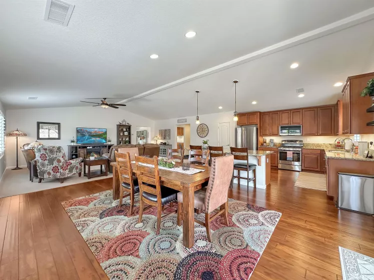 4046 Wisdom, Sparks, Nevada 89436, 4 Bedrooms Bedrooms, ,3 BathroomsBathrooms,Residential,Residential,Wisdom,250005904