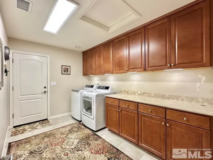 4046 Wisdom, Sparks, Nevada 89436, 4 Bedrooms Bedrooms, ,3 BathroomsBathrooms,Residential,Residential,Wisdom,250005904