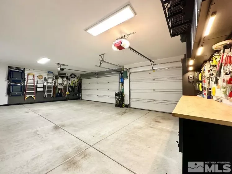 4046 Wisdom, Sparks, Nevada 89436, 4 Bedrooms Bedrooms, ,3 BathroomsBathrooms,Residential,Residential,Wisdom,250005904