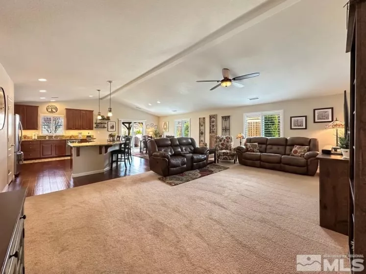 4046 Wisdom, Sparks, Nevada 89436, 4 Bedrooms Bedrooms, ,3 BathroomsBathrooms,Residential,Residential,Wisdom,250005904