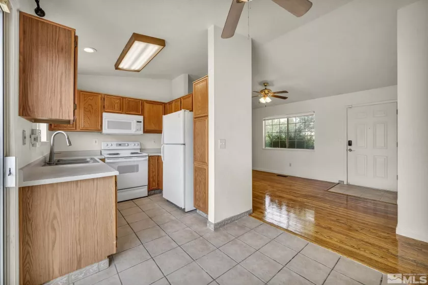 6390 Mohegan, Sun Valley, Nevada 89433, 3 Bedrooms Bedrooms, ,2 BathroomsBathrooms,Residential,Residential,Mohegan,250006434