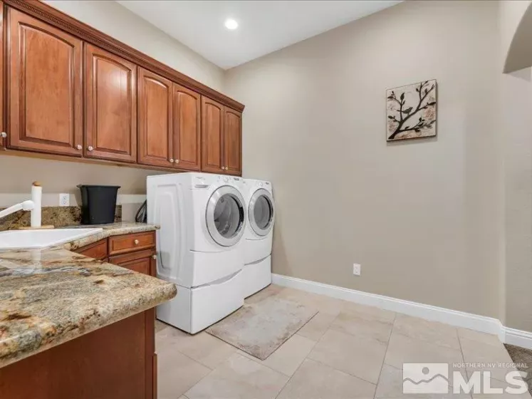 1120 Zolezzi, Reno, Nevada 89511, 3 Bedrooms Bedrooms, ,4 BathroomsBathrooms,Residential,Residential,Zolezzi,250006442