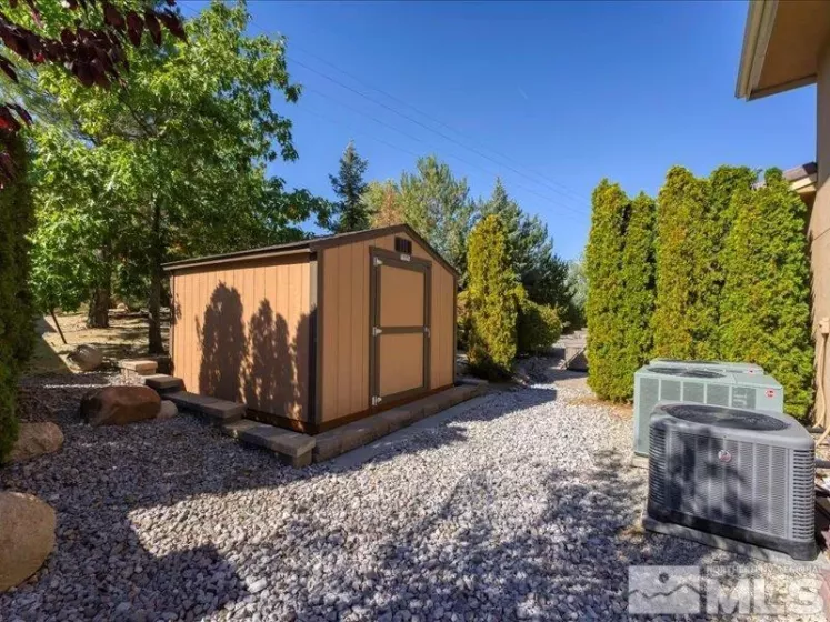 1120 Zolezzi, Reno, Nevada 89511, 3 Bedrooms Bedrooms, ,4 BathroomsBathrooms,Residential,Residential,Zolezzi,250006442