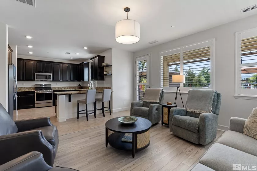 3097 Livorno, Sparks, Nevada 89434, 4 Bedrooms Bedrooms, ,3 BathroomsBathrooms,Residential,Residential,Livorno,250006450