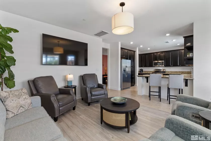 3097 Livorno, Sparks, Nevada 89434, 4 Bedrooms Bedrooms, ,3 BathroomsBathrooms,Residential,Residential,Livorno,250006450
